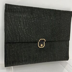 Ricardo Vintage 13.25” Buffalo Leather Portfolio Trifold Case